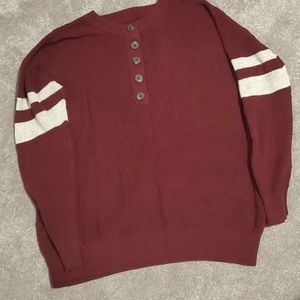 American Eagle Old School Sweater